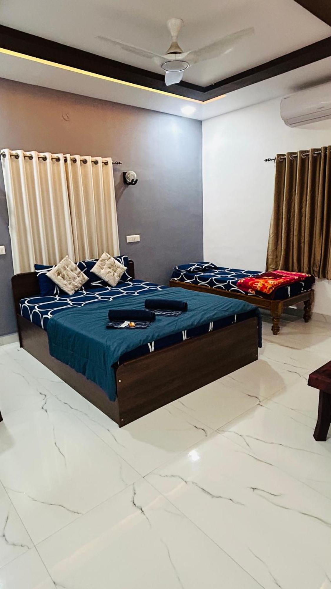Raj Homestay Hampi Esterno foto